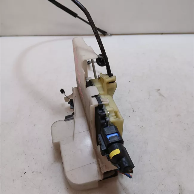 Serratura porta anteriore sinistra