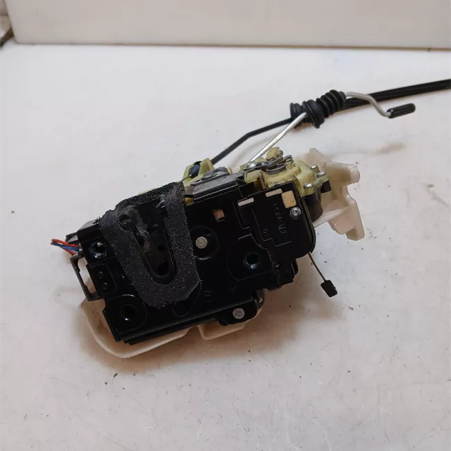 Serratura porta anteriore sinistra