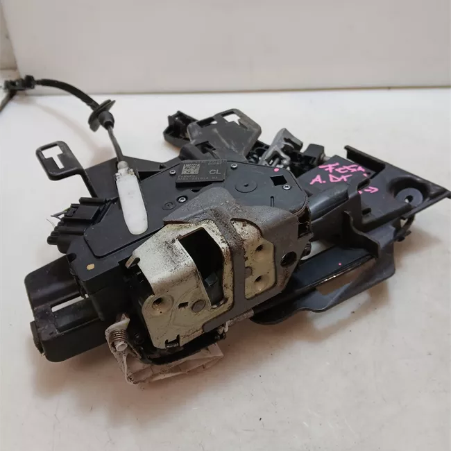 Serratura porta anteriore destra