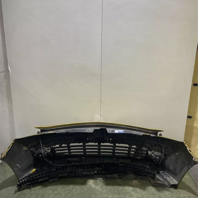 Paraurti anteriore cerchi 15/lavafari