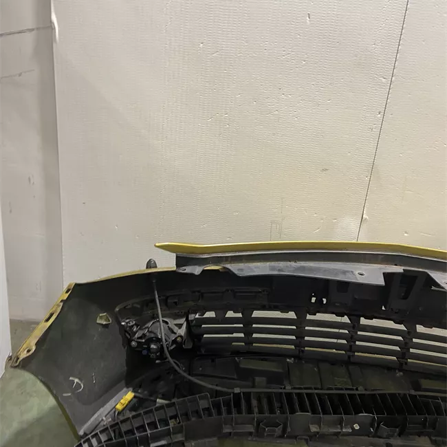 Paraurti anteriore cerchi 15/lavafari