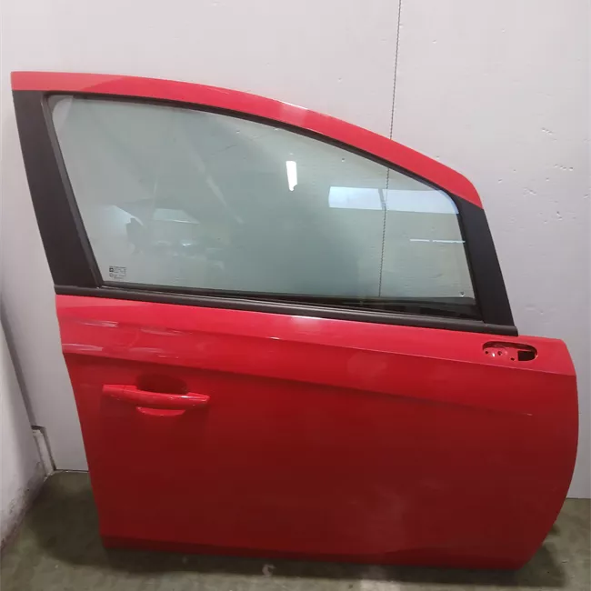 Porta anteriore destra