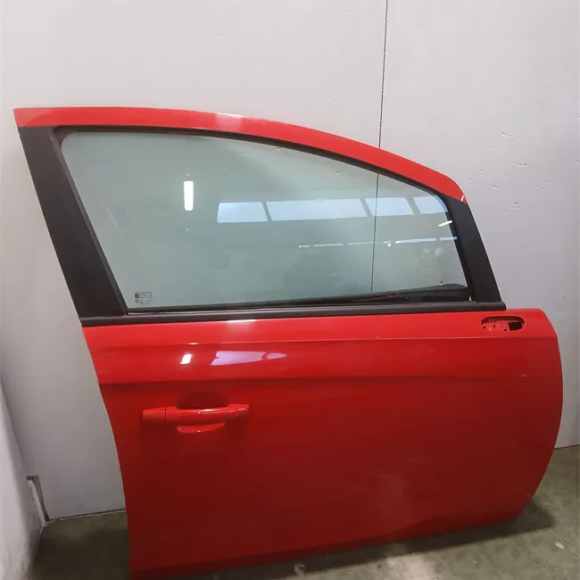 Porta anteriore destra