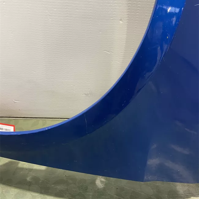 Parafango anteriore sinistro cerchi 15