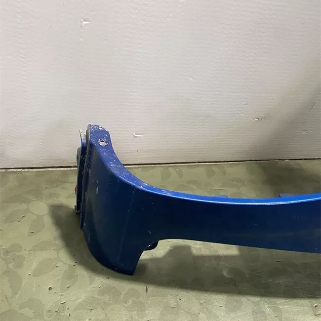 Parafango anteriore sinistro cerchi 15