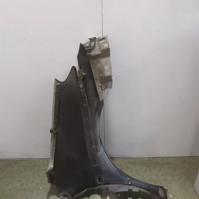 Parafango anteriore sinistro