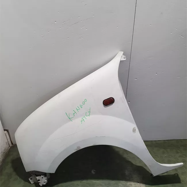 Parafango anteriore sinistro