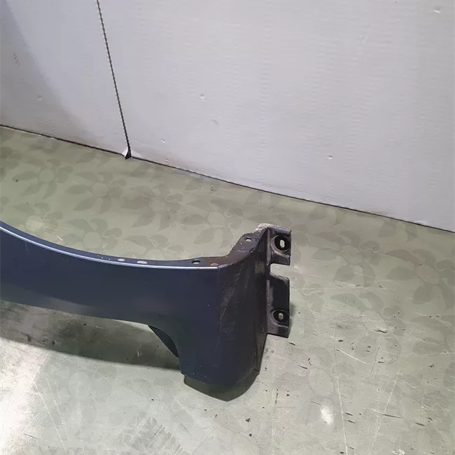 Parafango anteriore destro