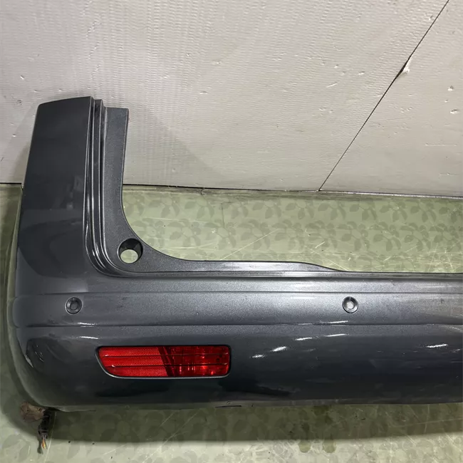 Paraurti posteriore con sensori parcheggio Primer