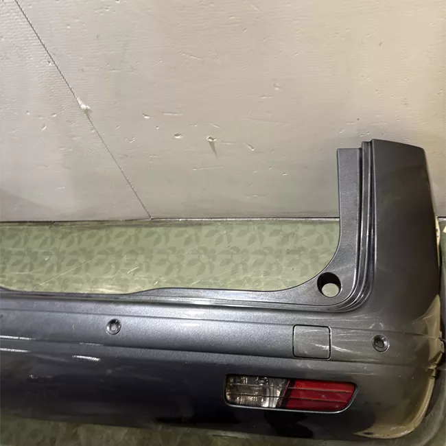 Paraurti posteriore con sensori parcheggio Primer