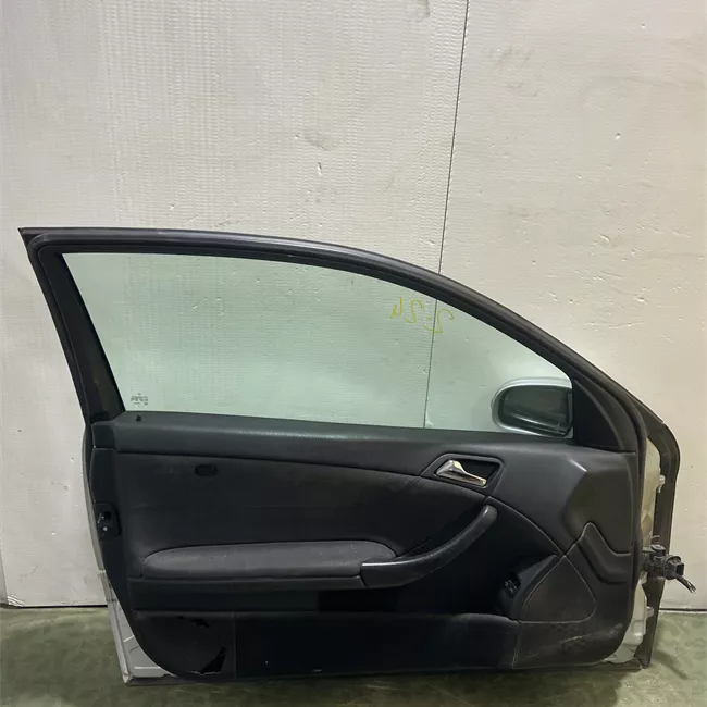 Porta anteriore sinistra