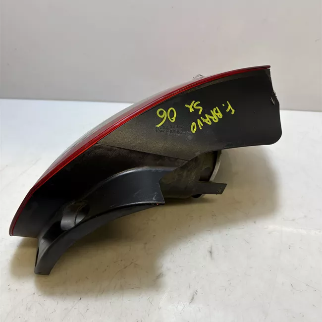 Fanale posteriore sinistro