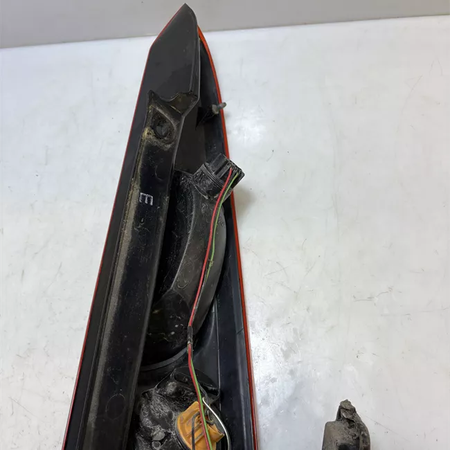 Fanale posteriore sinistro