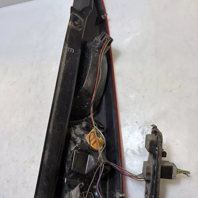 Fanale posteriore sinistro