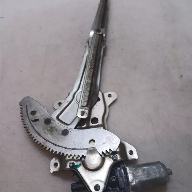 Alzacristallo porta anteriore destro