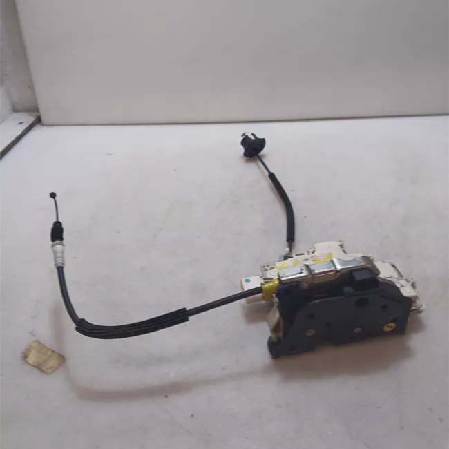 Serratura porta posteriore sinistra