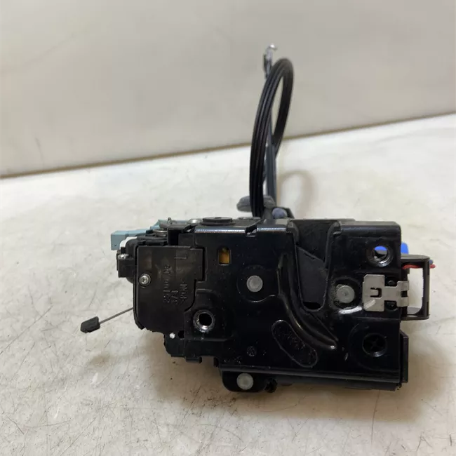 Serratura porta posteriore sinistra