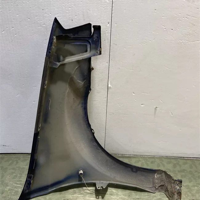 Parafango anteriore sinistro a699913