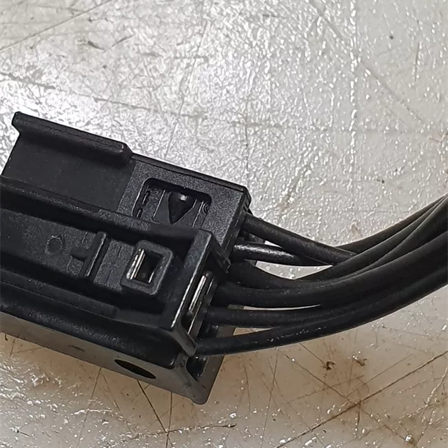 Cristallo retrovisore esterno sinistro