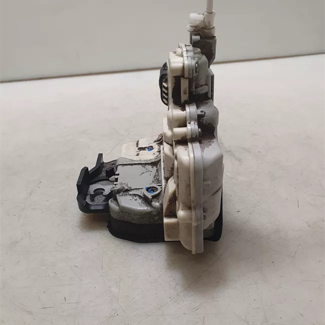 Serratura porta posteriore sinistra