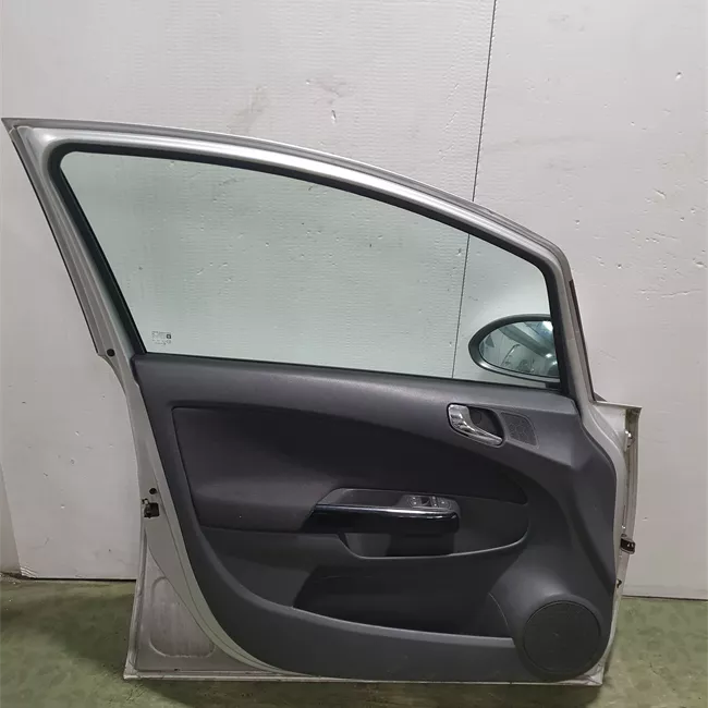 Porta anteriore sinistra