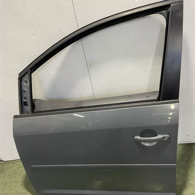 Porta anteriore sinistra