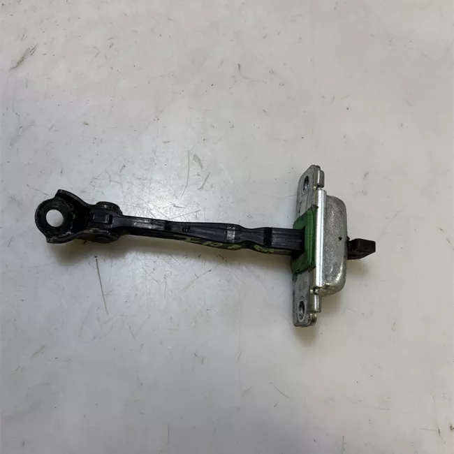 Fermo porta anteriore destro