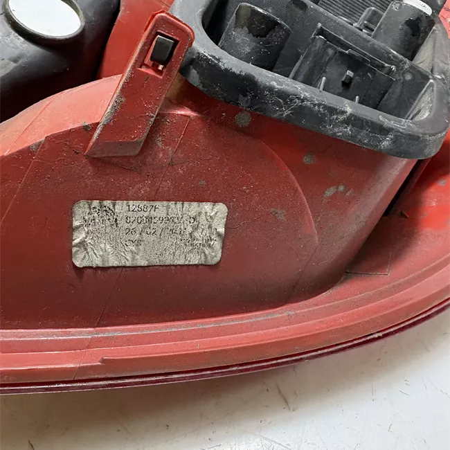 Fanale posteriore sinistro