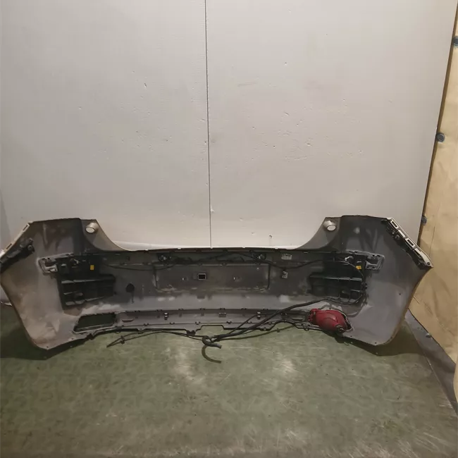 Paraurti posteriore Da verniciare con sensori parche