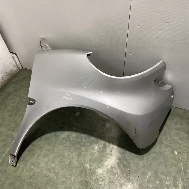 Parafango anteriore destro River silver