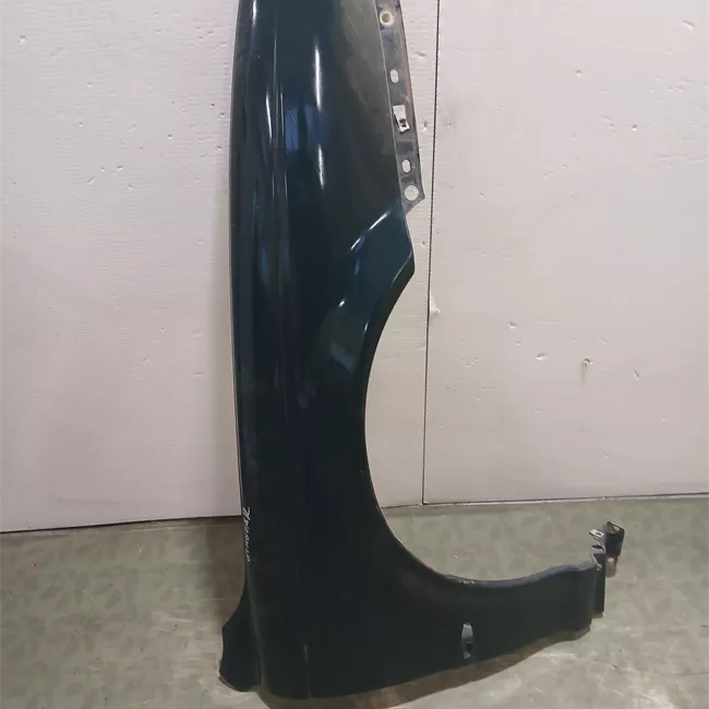 Parafango anteriore destro