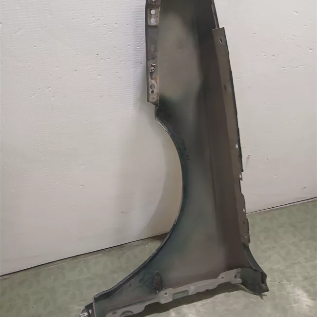 Parafango anteriore destro