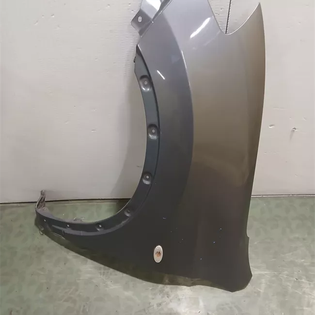 Parafango anteriore destro