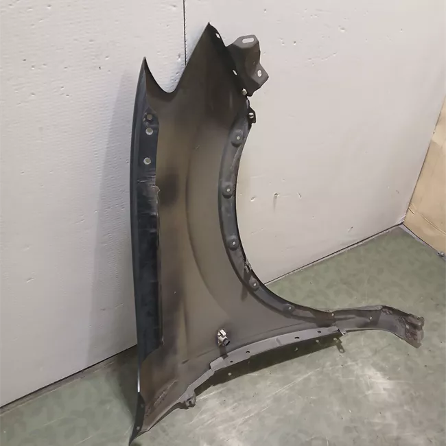 Parafango anteriore destro