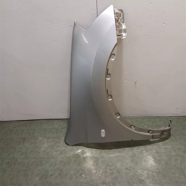 Parafango anteriore destro