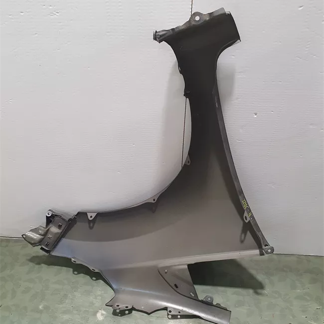 Parafango anteriore sinistro