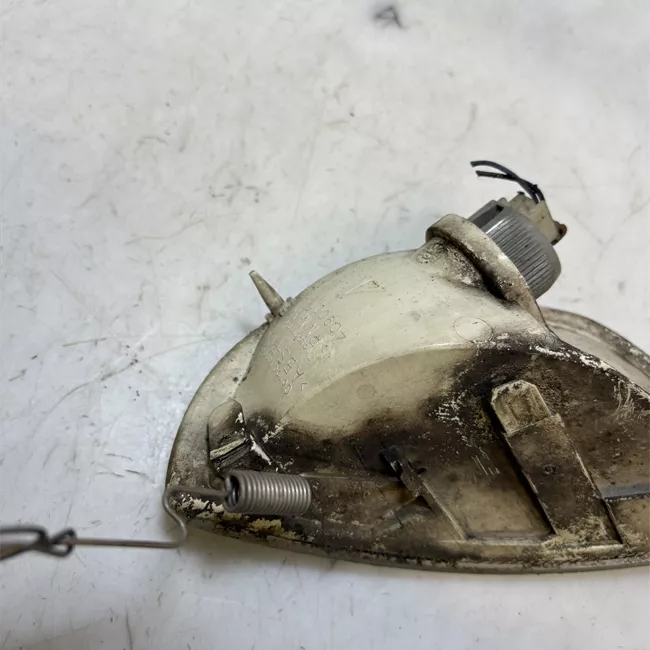 Fanalino anteriore destro