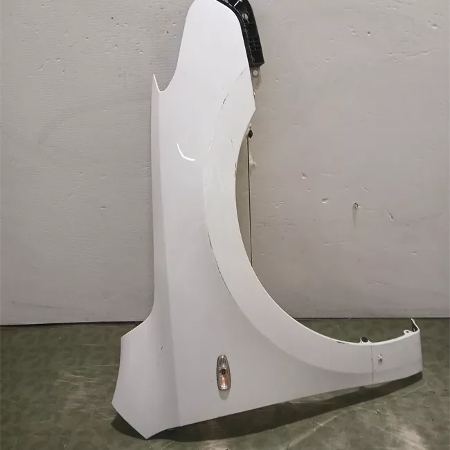 Parafango anteriore destro