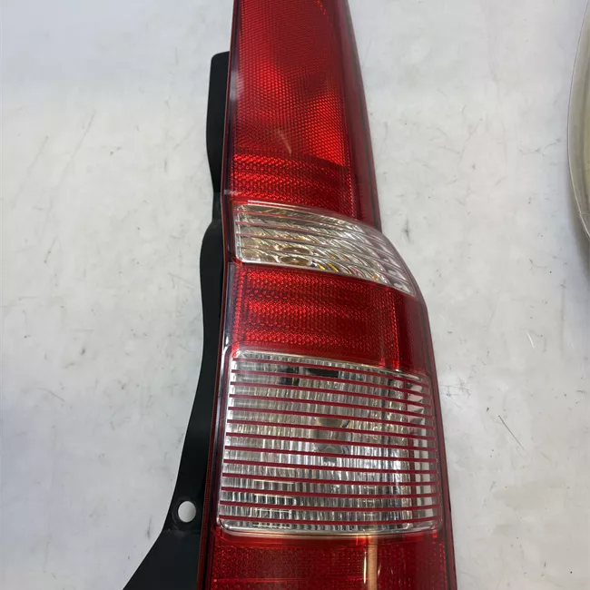 Fanale posteriore destro 11/04<