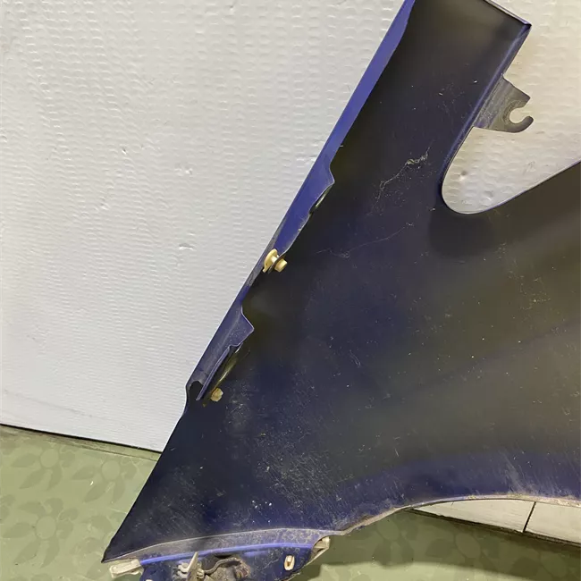 Parafango anteriore destro