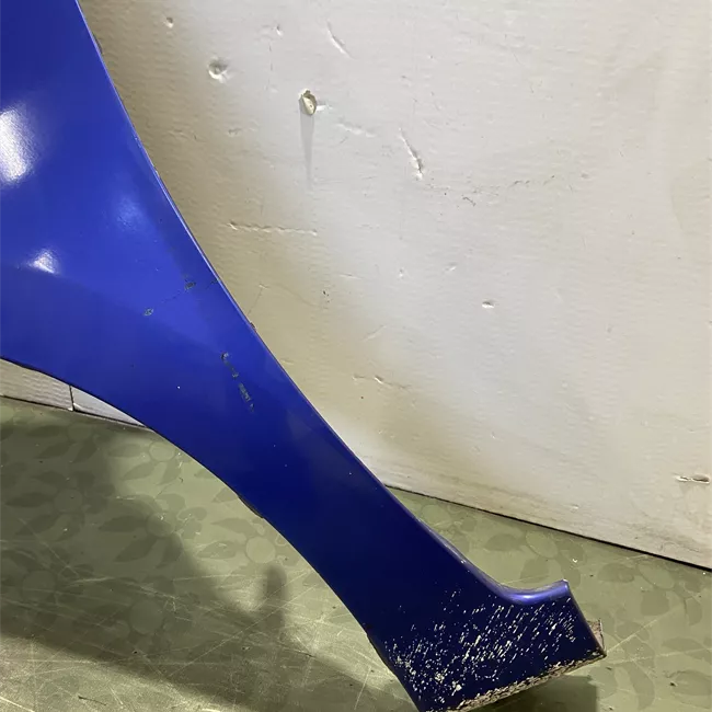 Parafango anteriore sinistro