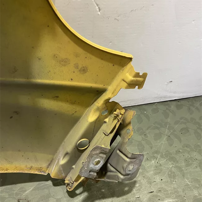 Parafango anteriore sinistro