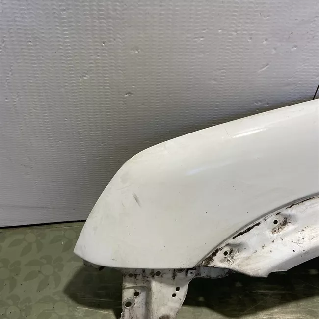 Parafango anteriore sinistro