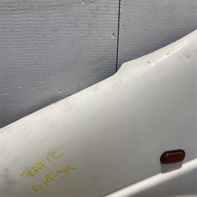 Parafango anteriore sinistro