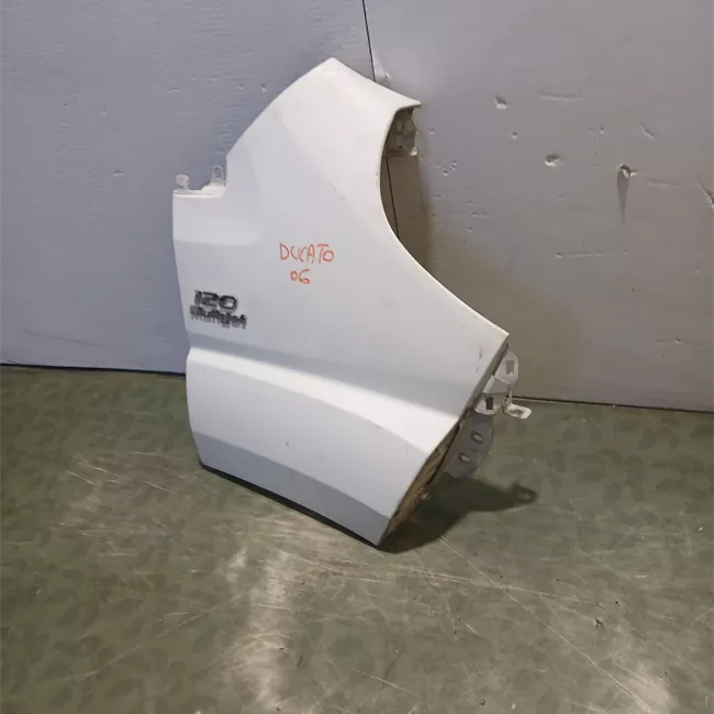 Parafango anteriore destro