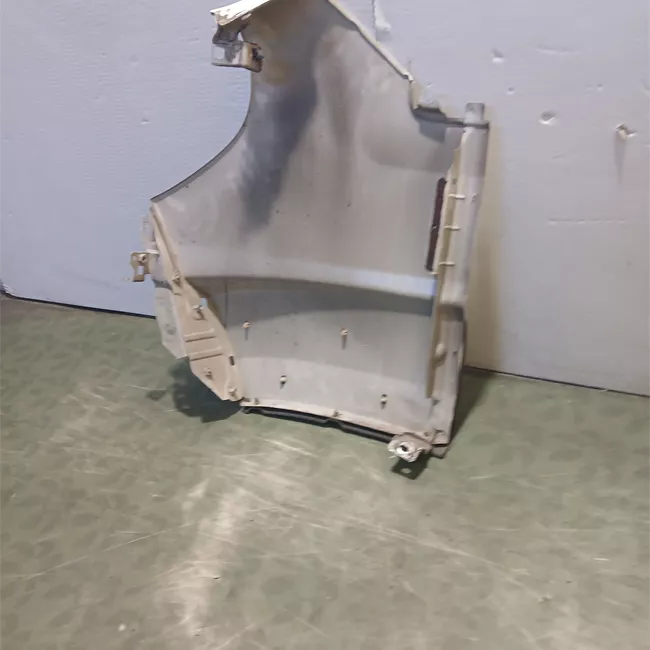 Parafango anteriore sinistro