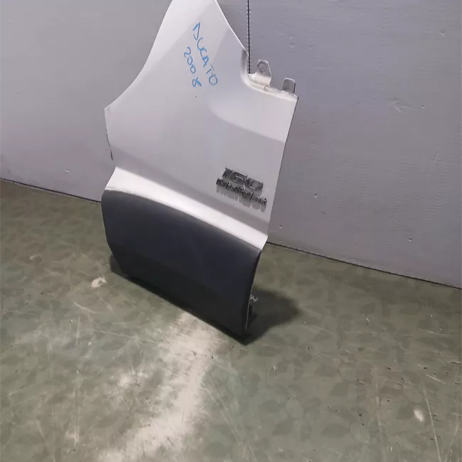 Parafango anteriore destro