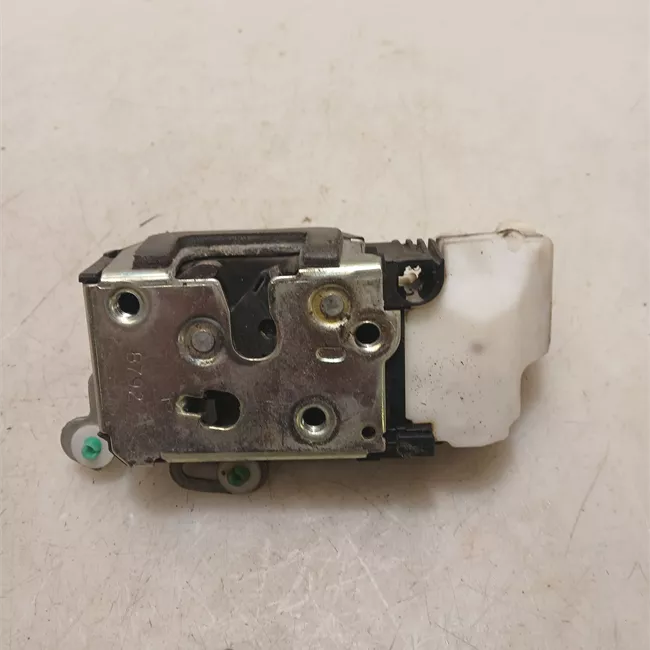 Serratura porta anteriore sinistra