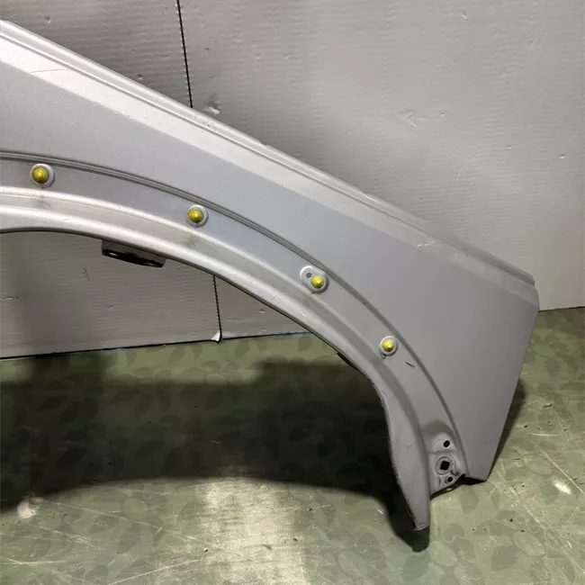 Parafango anteriore destro