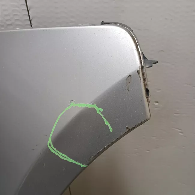 Parafango anteriore destro